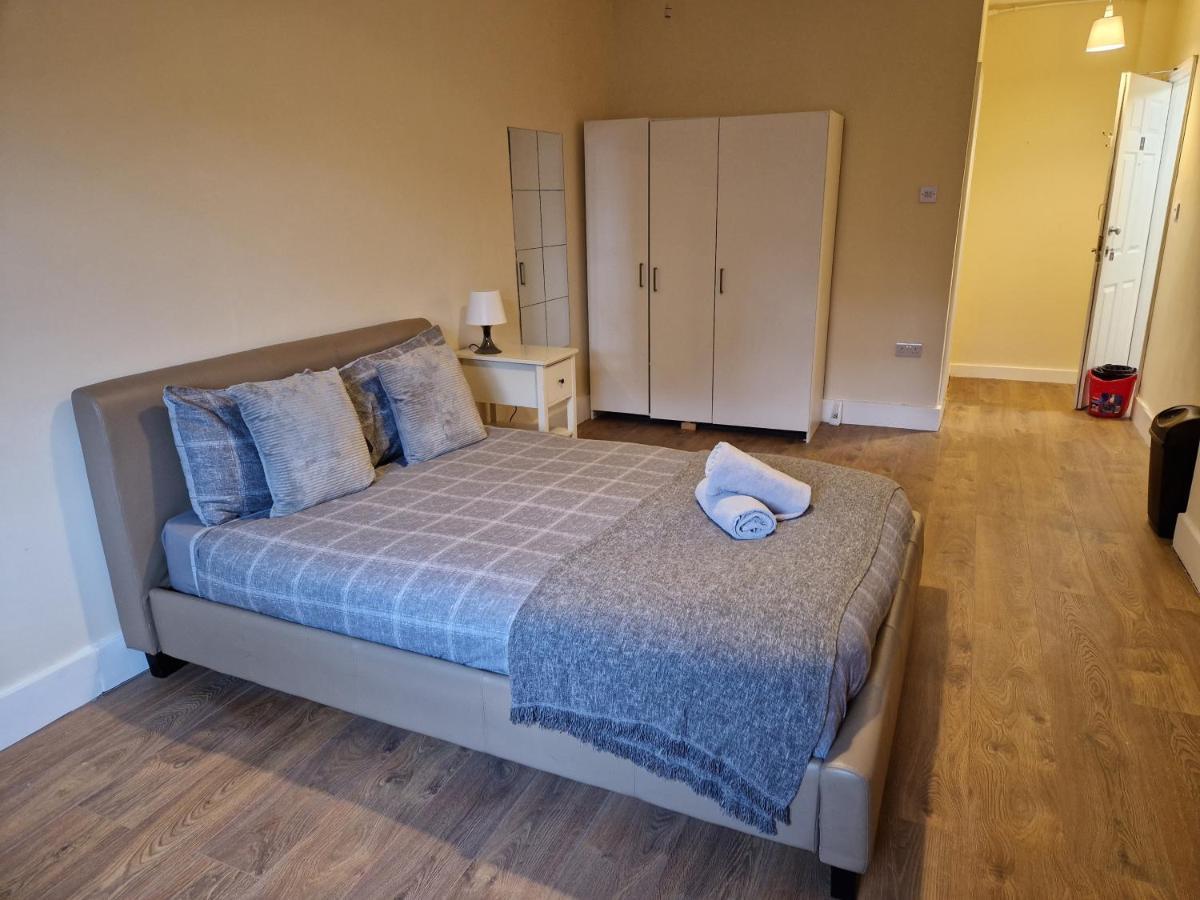 Accommodatie bij particulieren Affordable In Shared Flat, Bridge *